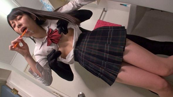 女子高生の日常的敏感乳首生活の見どころ画像②