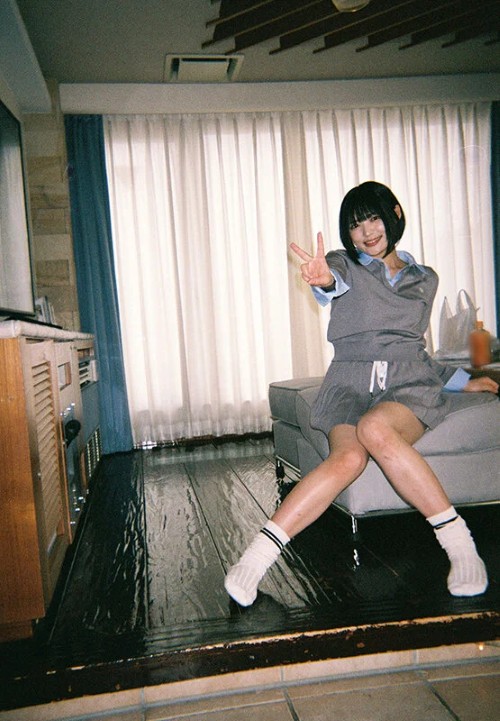 1JERA00019 夕焼けジェラシー 年上キラーのボーイッシュなバイトちゃん虹村ゆみに誘われて…彼氏にも見せたことのないフェラテクで何度もごっくんと中出しをしてくれた③