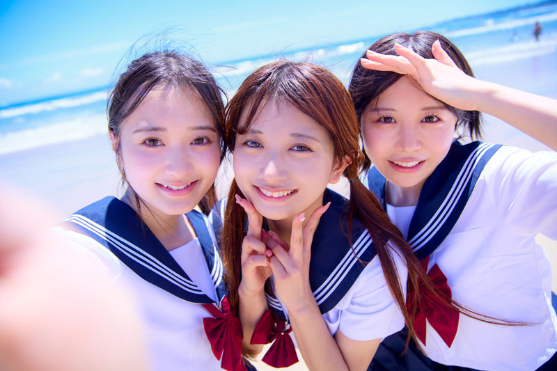 DEAA016 かりん＆こなつ＆かほ3